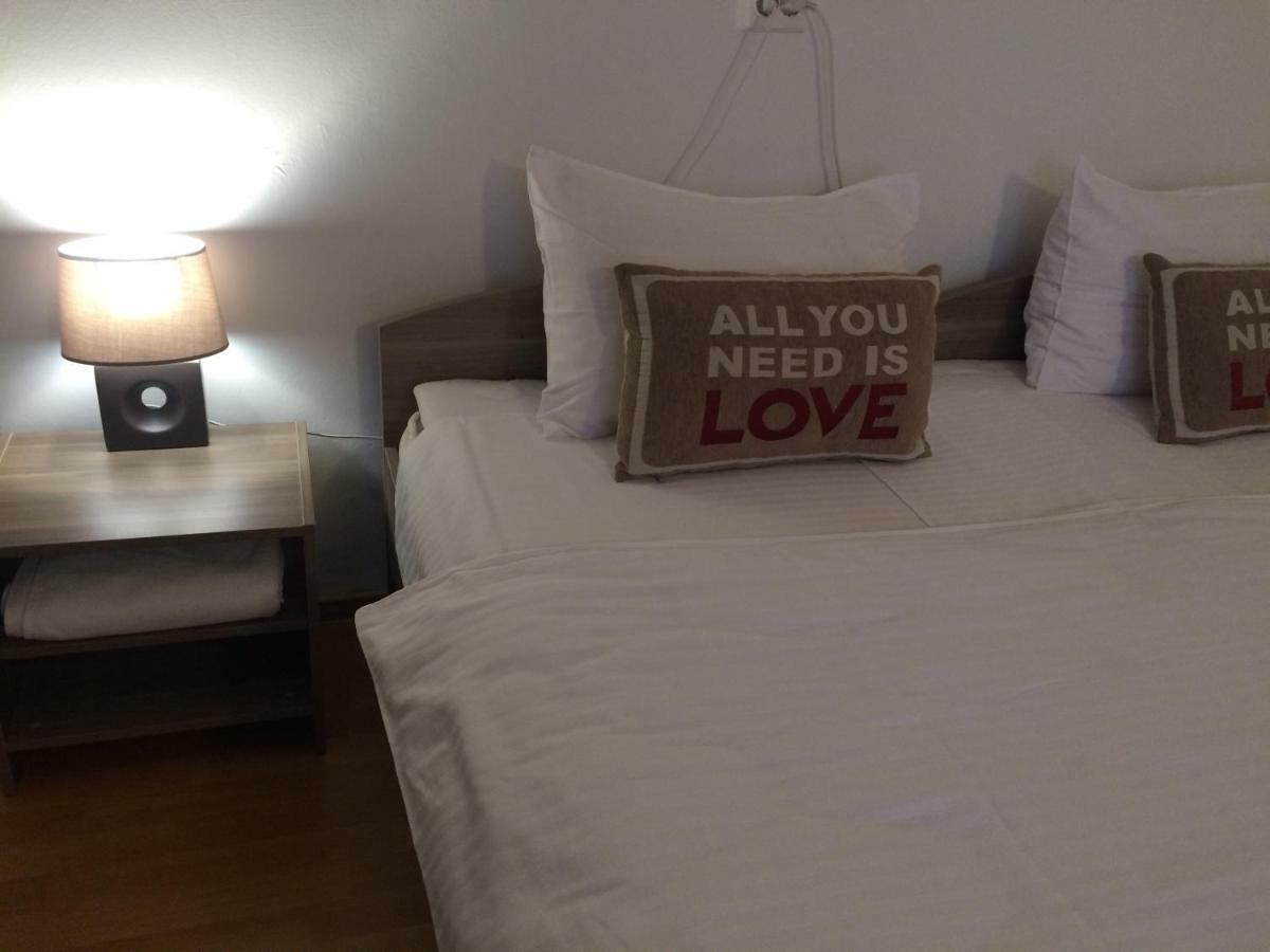 Casa Julius Hotel คอนสตันซา ภายนอก รูปภาพ